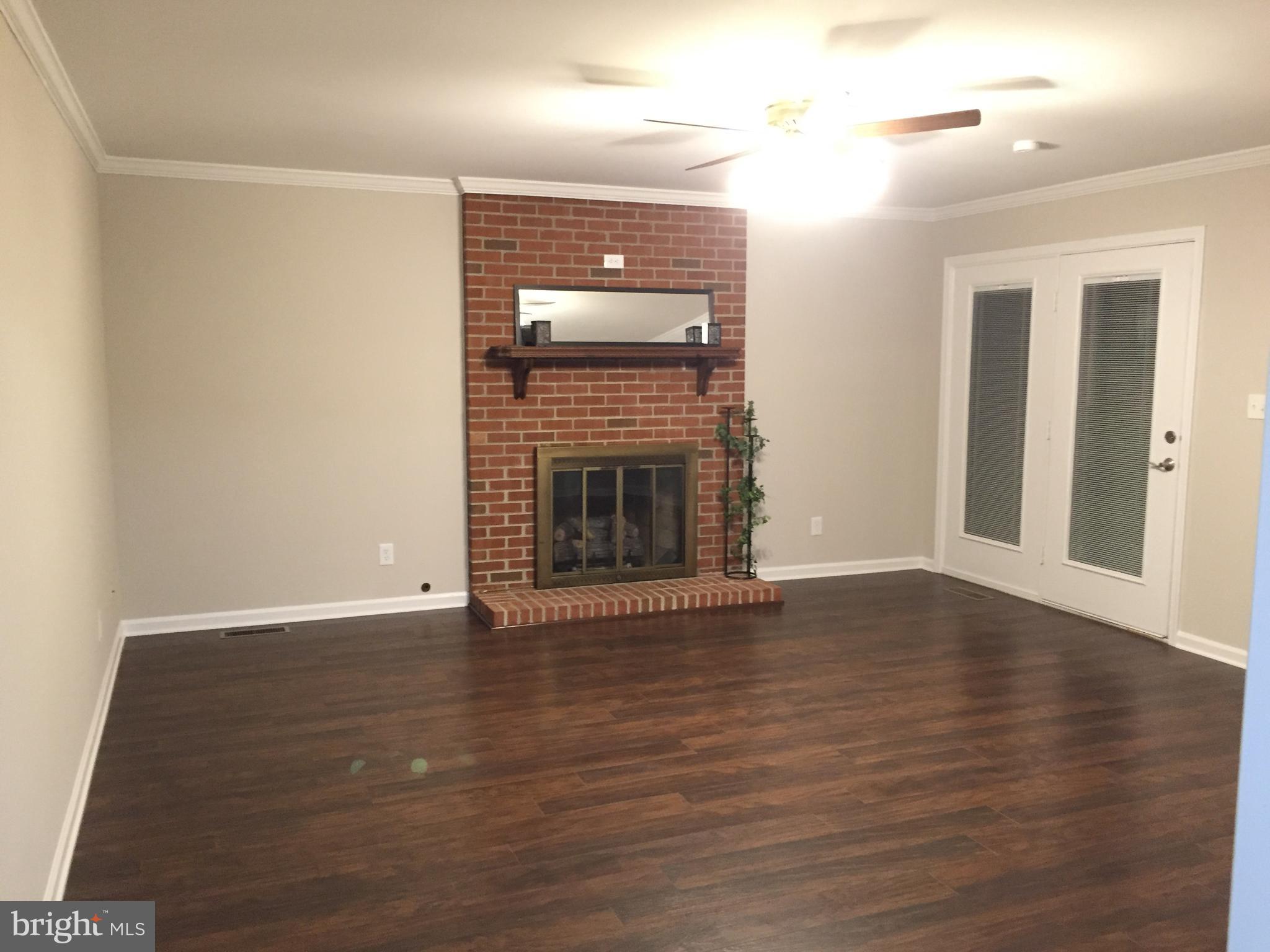 2127 Sebastian Road Fredericksburg, VA 22405 - Photo 10 of 34 Family Room