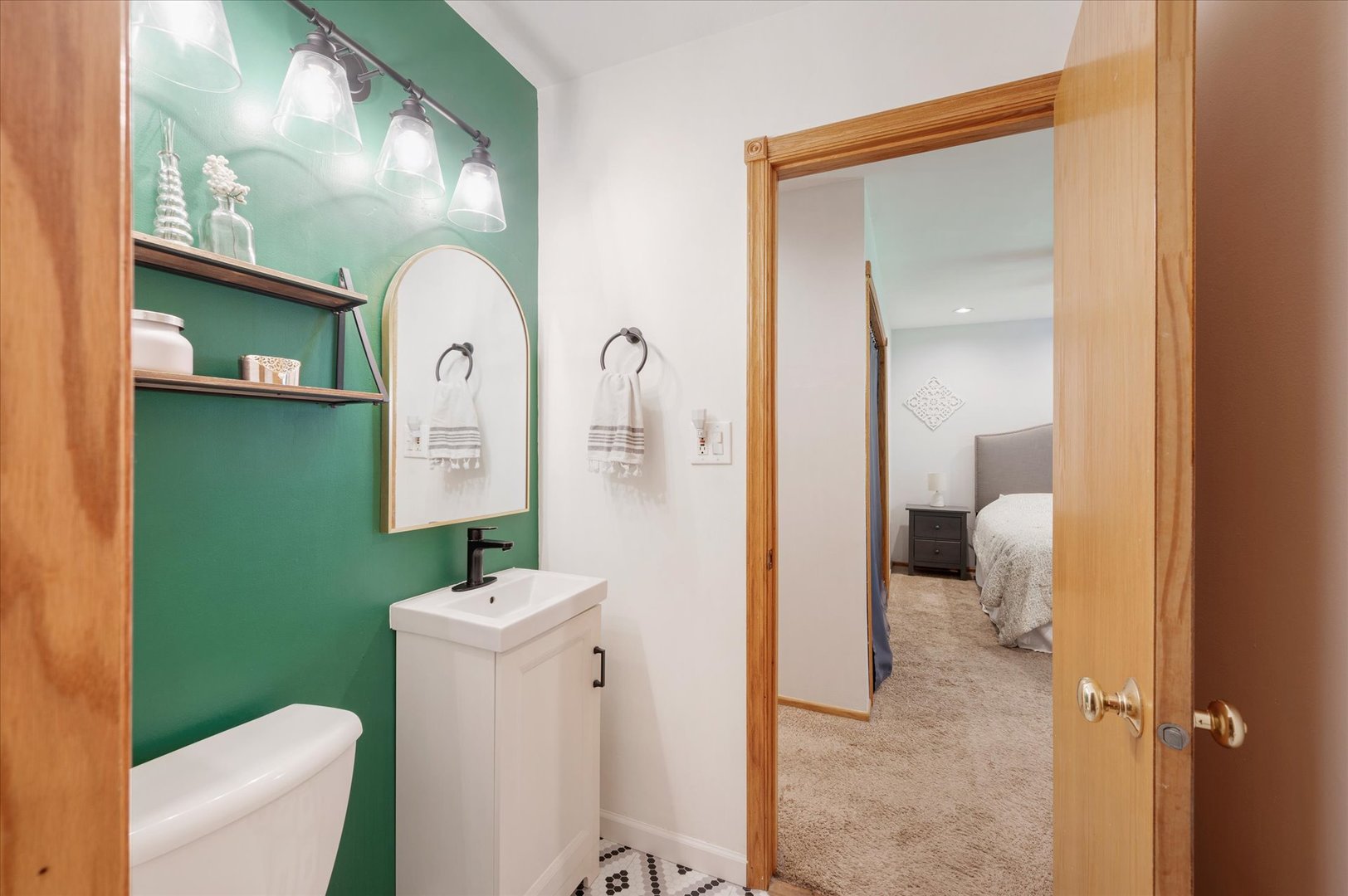 1430 Meyer Road Hoffman Estates, IL 60169 - Photo 15 of 26