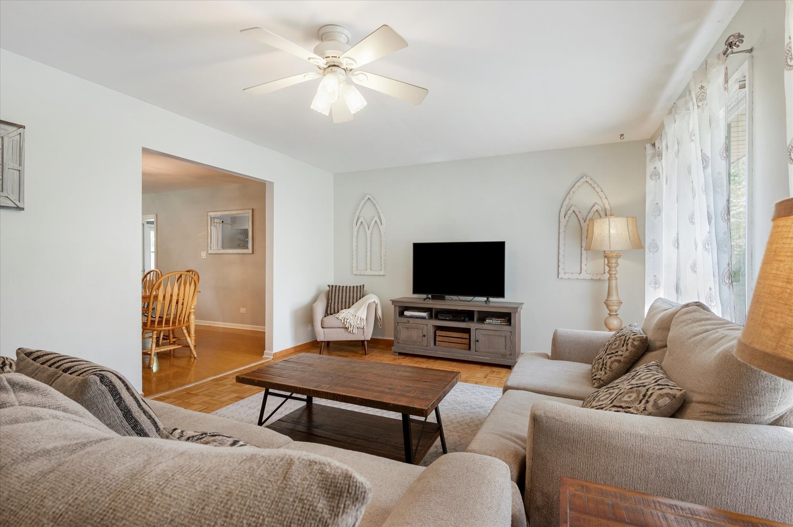 1430 Meyer Road Hoffman Estates, IL 60169 - Photo 3 of 26