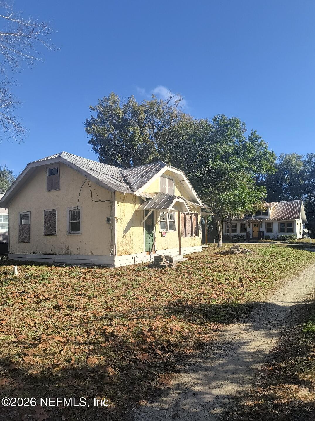140 Citrus Avenue Keystone Heights, FL 32656 - Photo 6 of 26 a view of a house with a yard