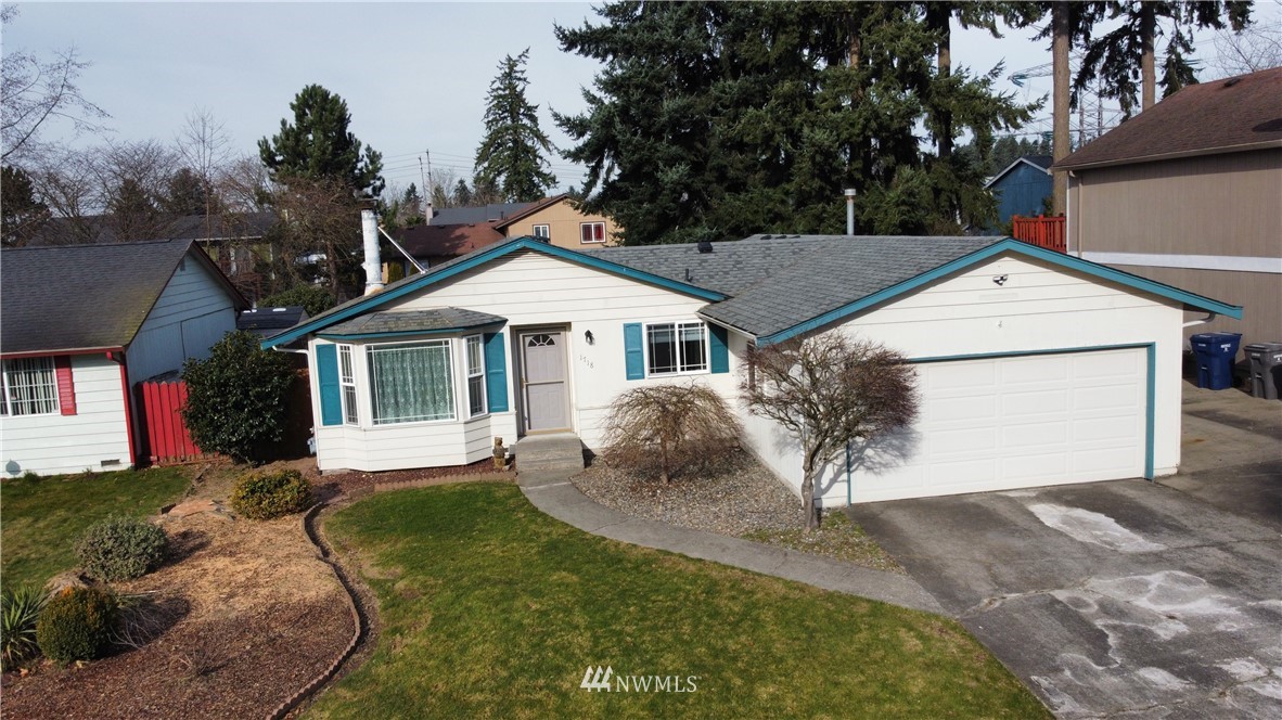 1718 Southwest 348th Street Federal Way, WA 98023 - Photo 1 of 16 Gallery Image 1