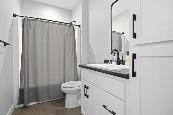 $585,000 | 428 Audrey Drive, Mapleton, ND 58059