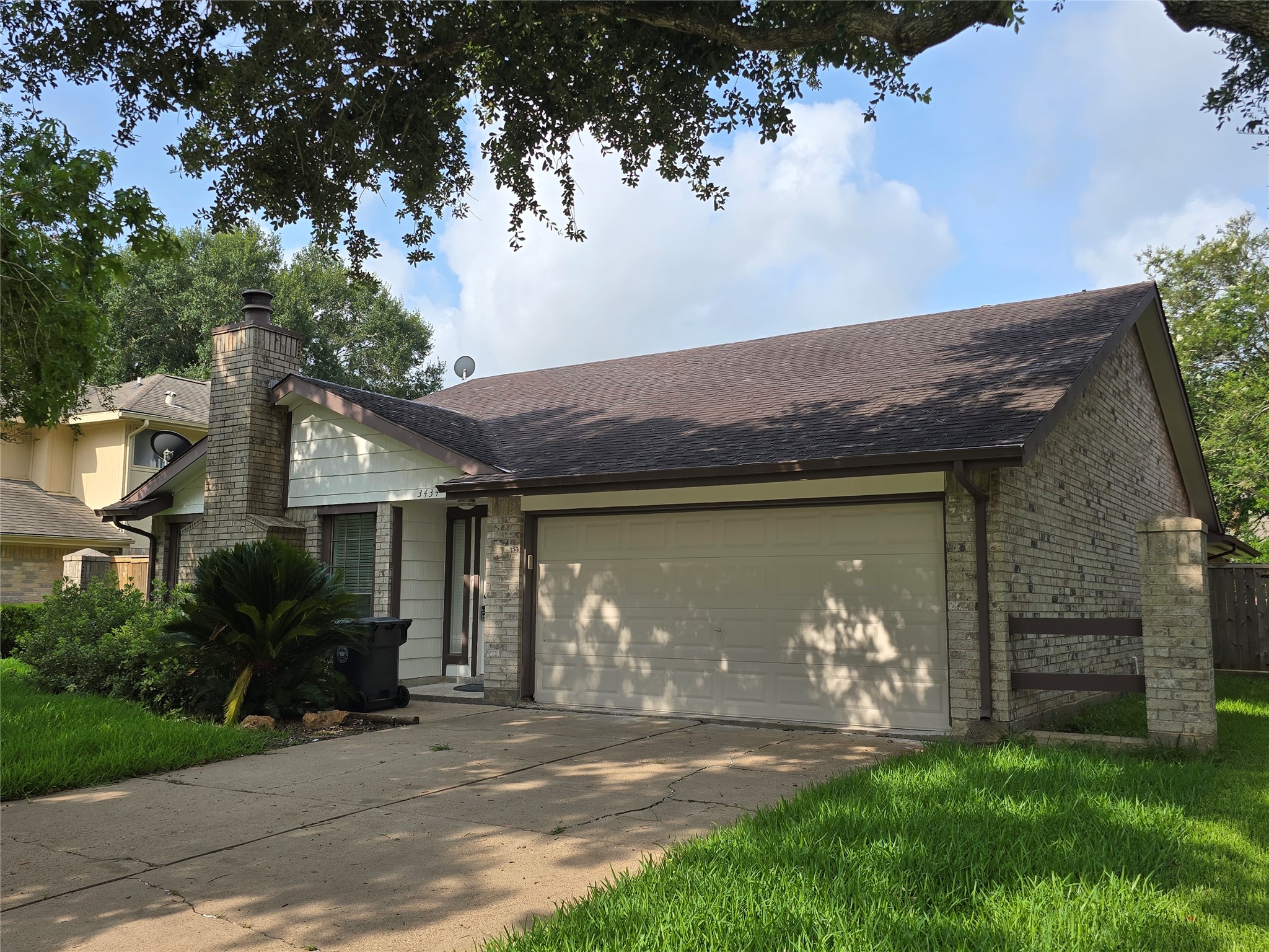 3434 Streamside Lane Sugar Land, TX 77479 - Photo 2 of 25