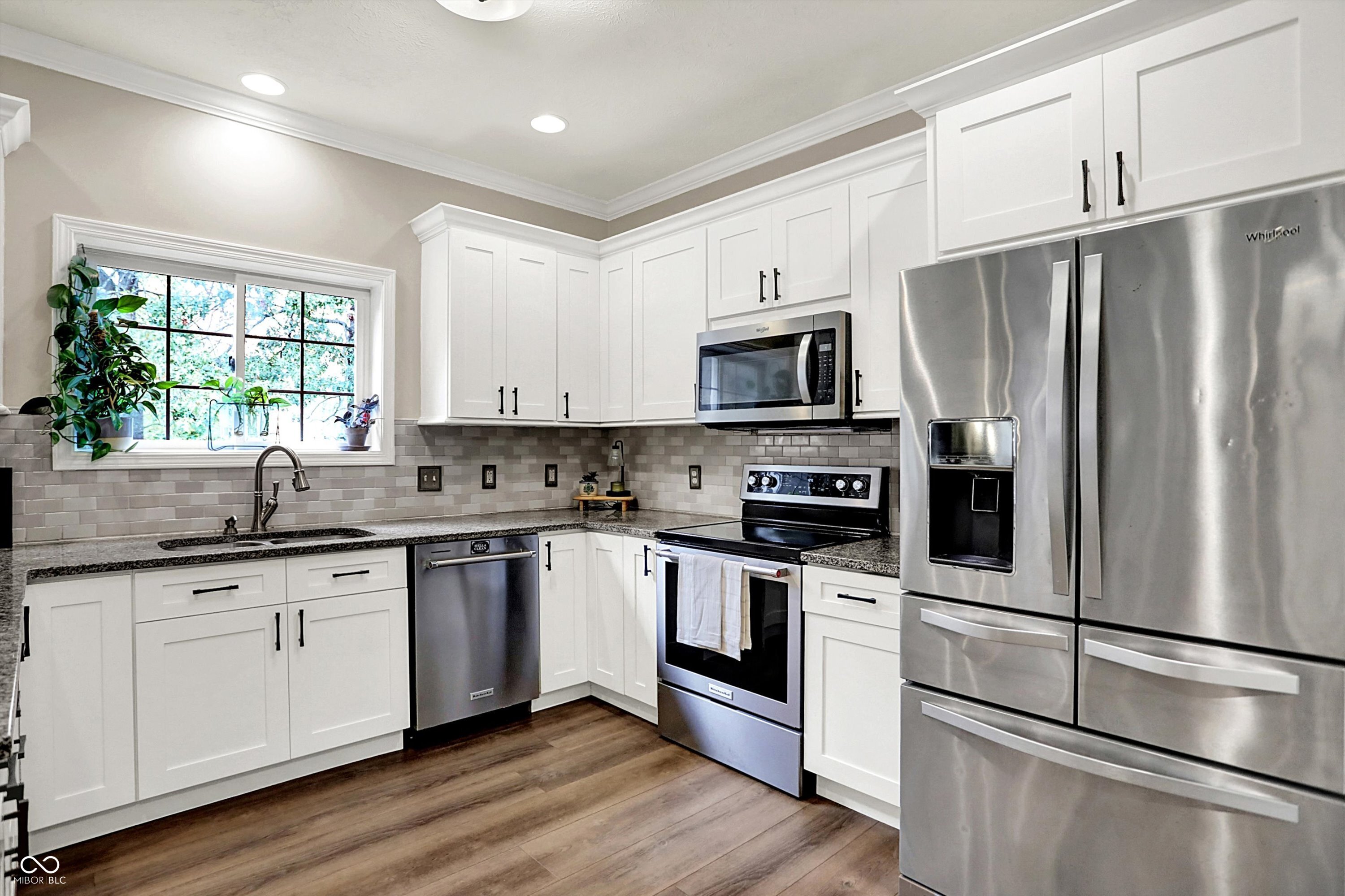 11226 Reflection Point Drive Fishers, IN 46037 - Photo 17 of 53