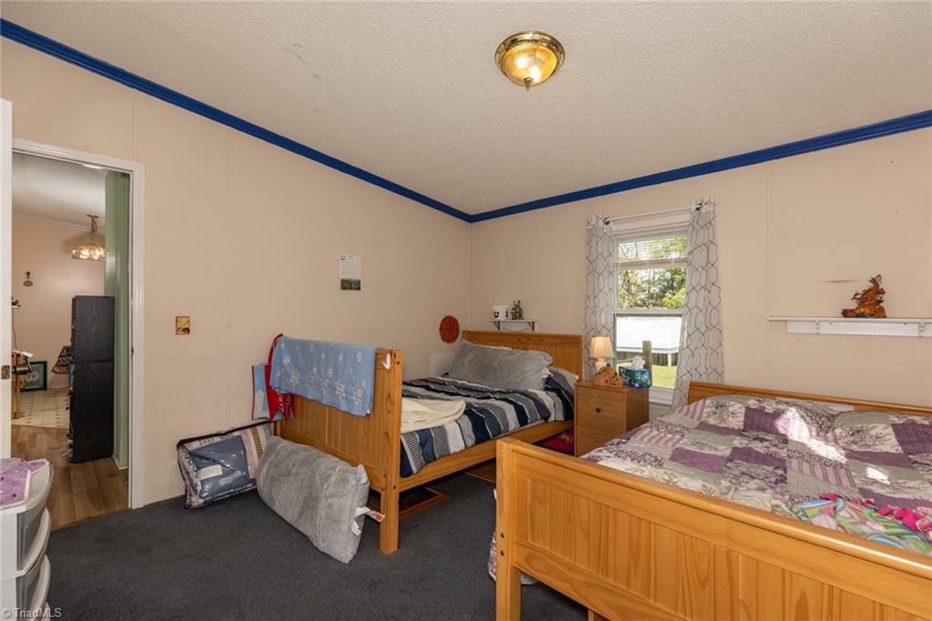 153 Chilton Road Ararat, NC 27007 - Photo 14 of 25 Gallery Image 14