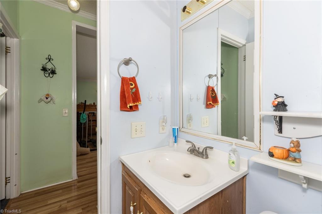153 Chilton Road Ararat, NC 27007 - Photo 16 of 25 Gallery Image 16