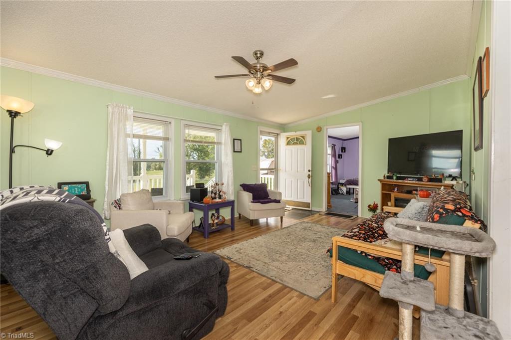 153 Chilton Road Ararat, NC 27007 - Photo 7 of 25 Gallery Image 7
