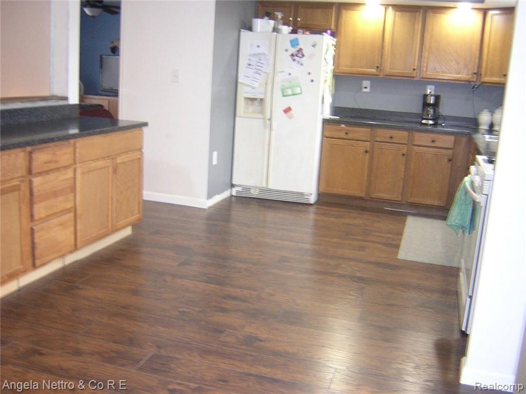 17392 Haggerty Road Belleville, MI 48111 - Photo 10 of 33