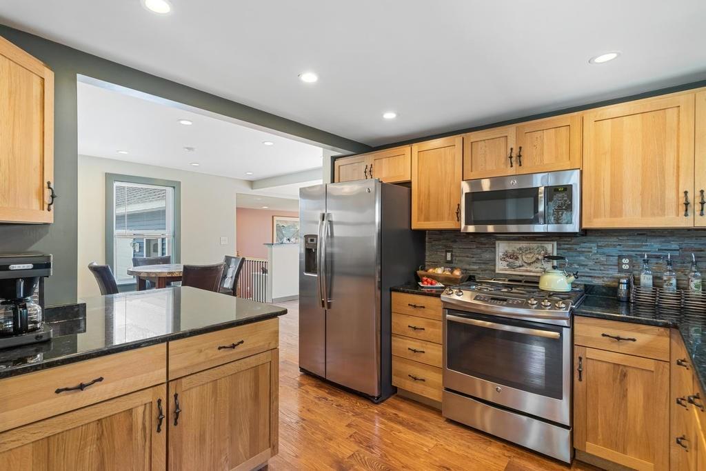 5 Pines Road Billerica, MA 01821 - Photo 11 of 30 Gallery Image 11