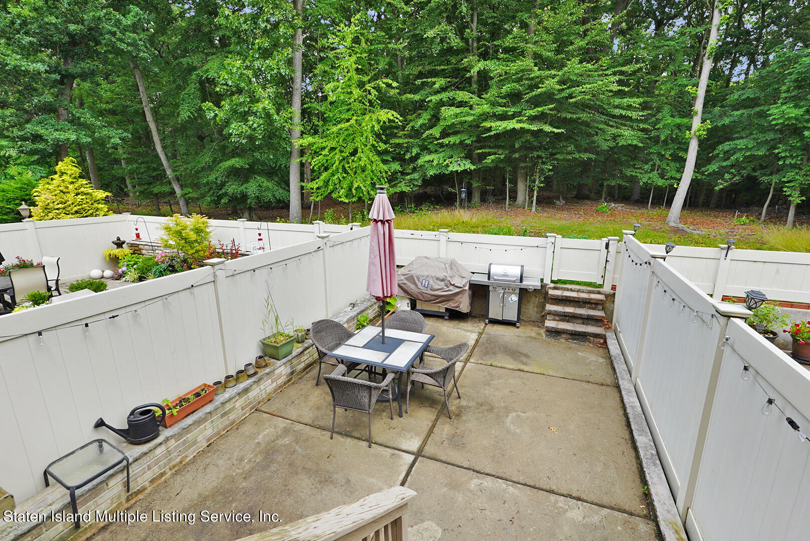 93 Presentation Circle Staten Island, NY 10312 - Photo 26 of 27 (24) BACKYARD