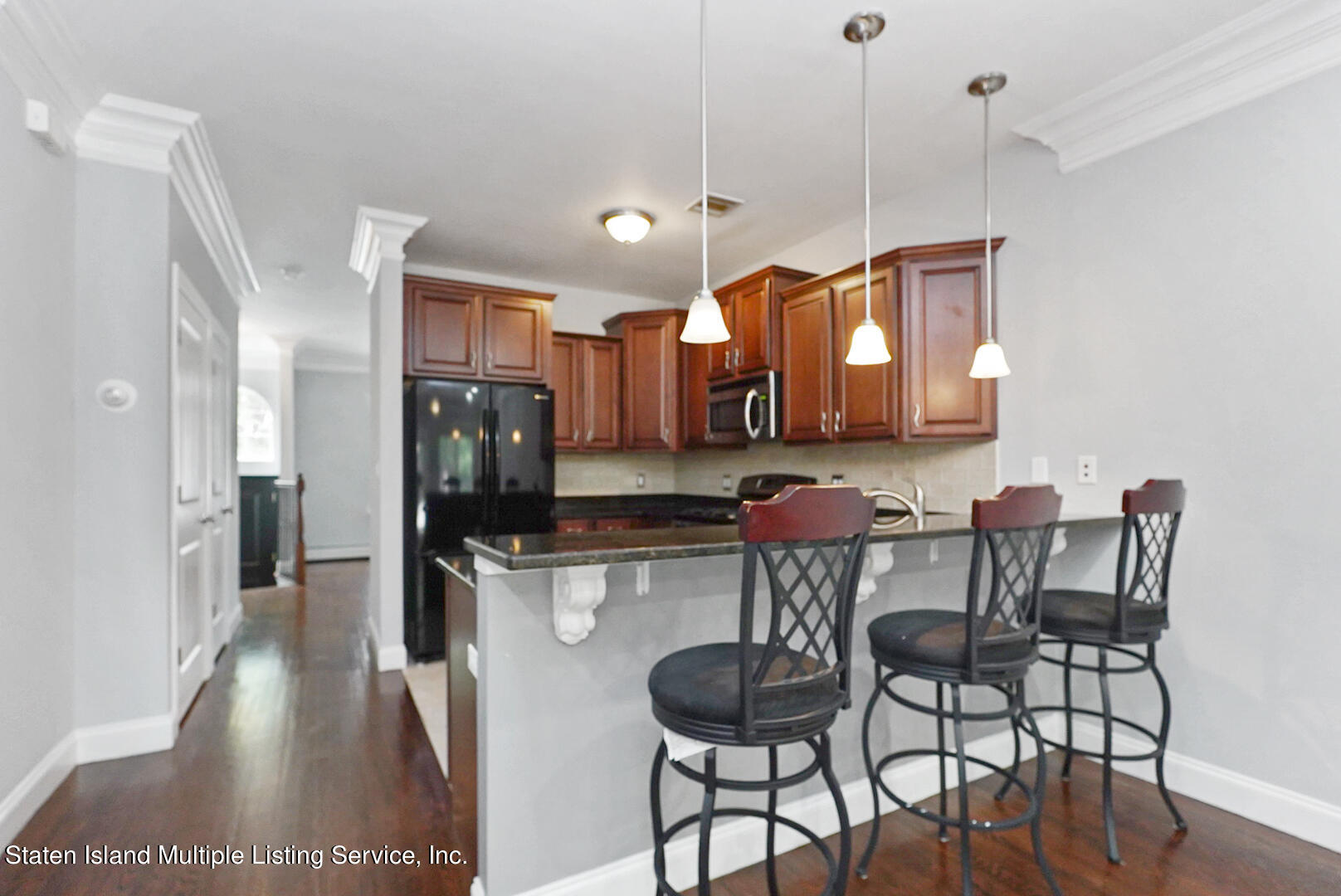 93 Presentation Circle Staten Island, NY 10312 - Photo 7 of 27 (6) EAT IN KITCHEN