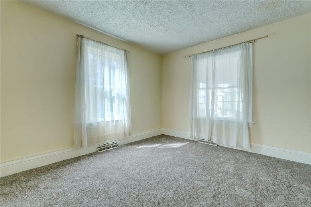 176 Middlesex Road Rochester, NY 14610 - Photo 11 of 40