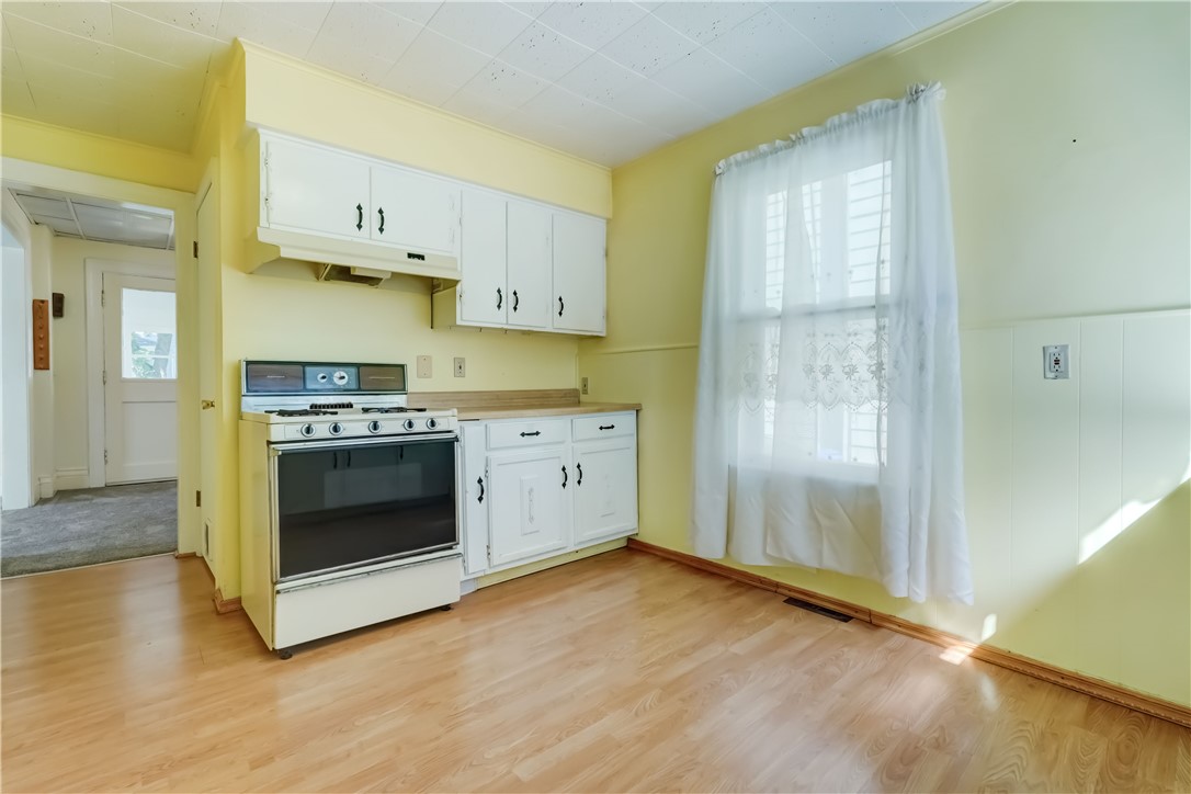 176 Middlesex Road Rochester, NY 14610 - Photo 15 of 40