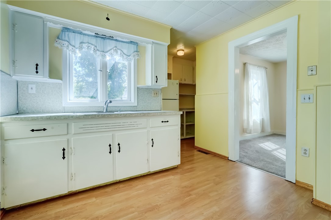 176 Middlesex Road Rochester, NY 14610 - Photo 17 of 40