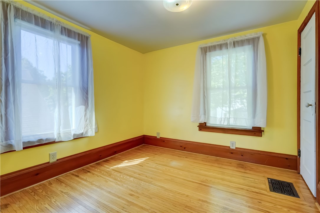 176 Middlesex Road Rochester, NY 14610 - Photo 25 of 40