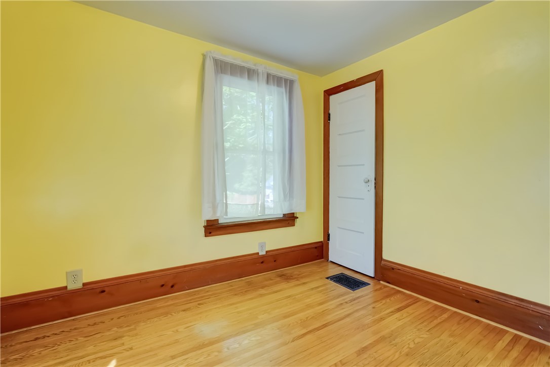 176 Middlesex Road Rochester, NY 14610 - Photo 26 of 40