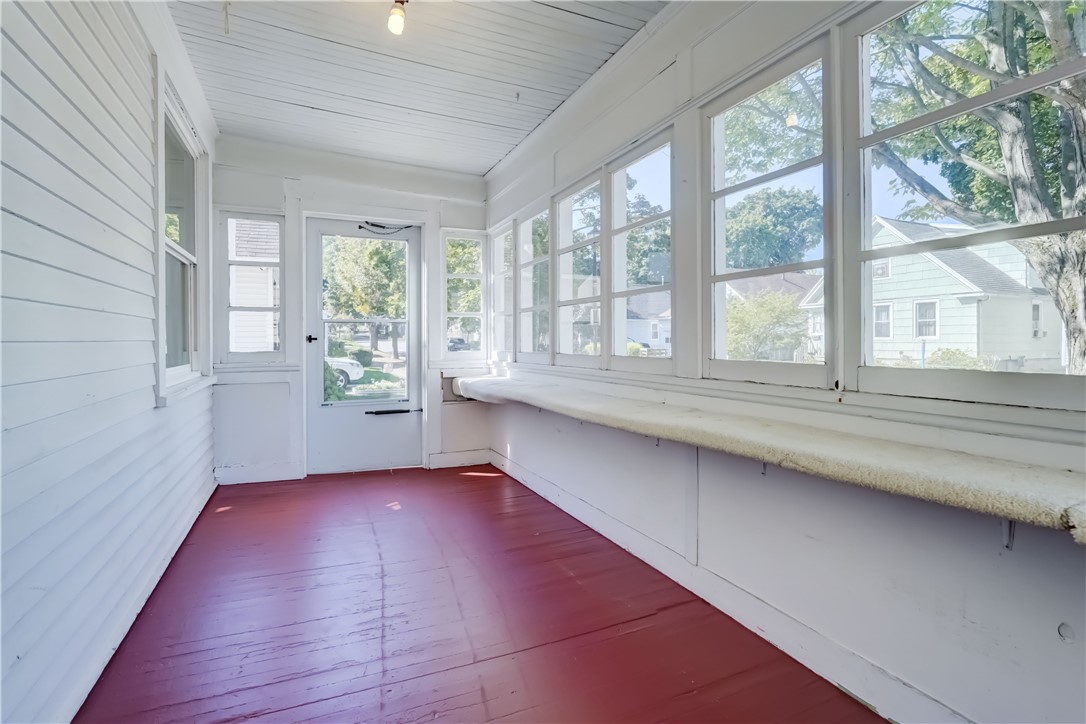 176 Middlesex Road Rochester, NY 14610 - Photo 4 of 40