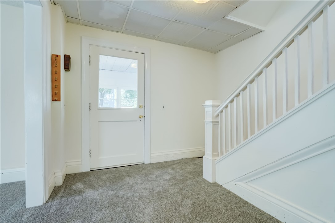 176 Middlesex Road Rochester, NY 14610 - Photo 6 of 40