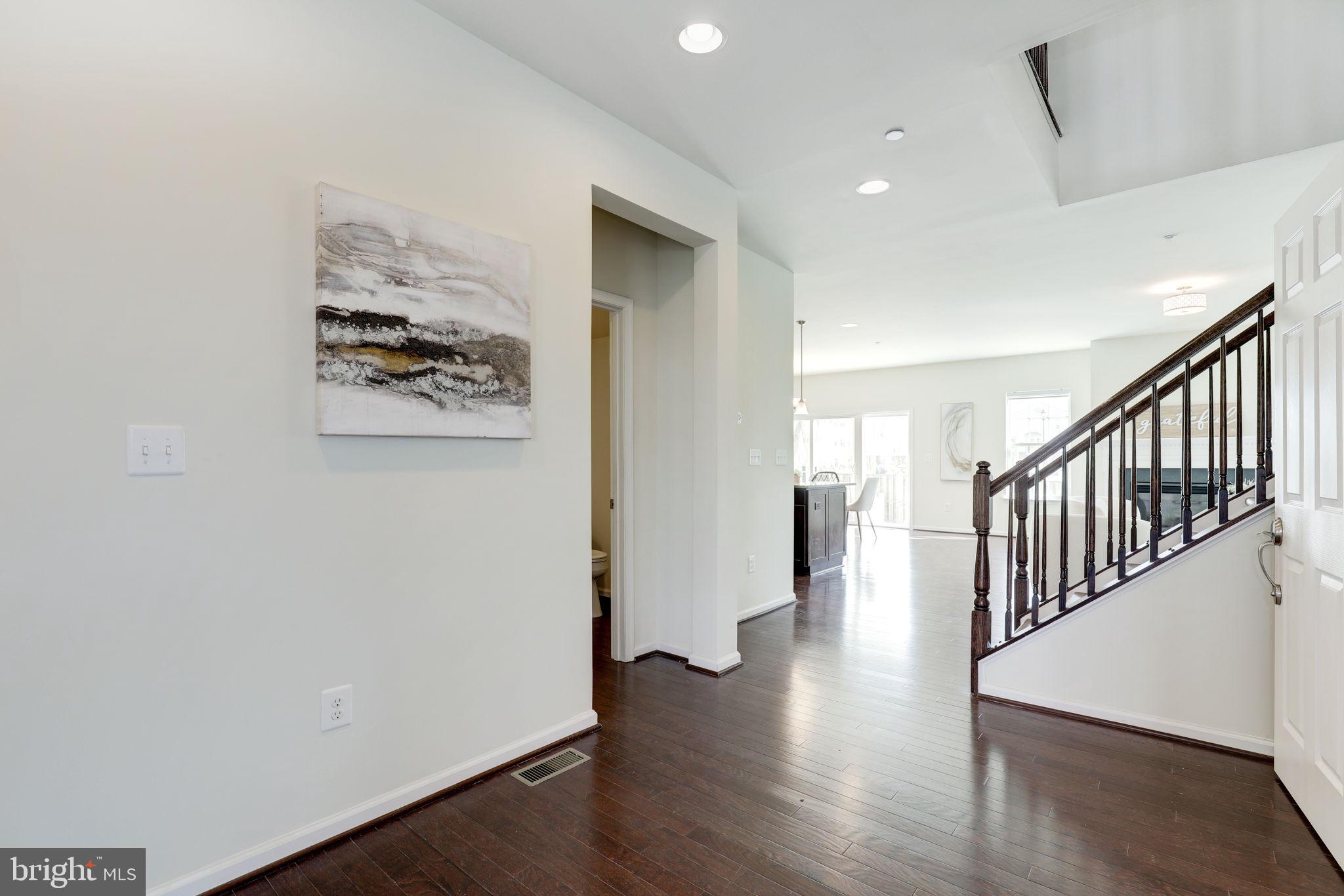 3502 Doc Berlin Drive Silver Spring, MD 20906 - Photo 25 of 70 Entry area