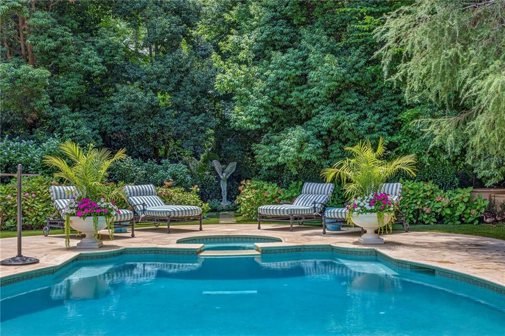 675 West Paces Ferry Road Northwest, Unit 14 Atlanta, GA 30327 - Photo 37 of 40 Gallery Image 37
