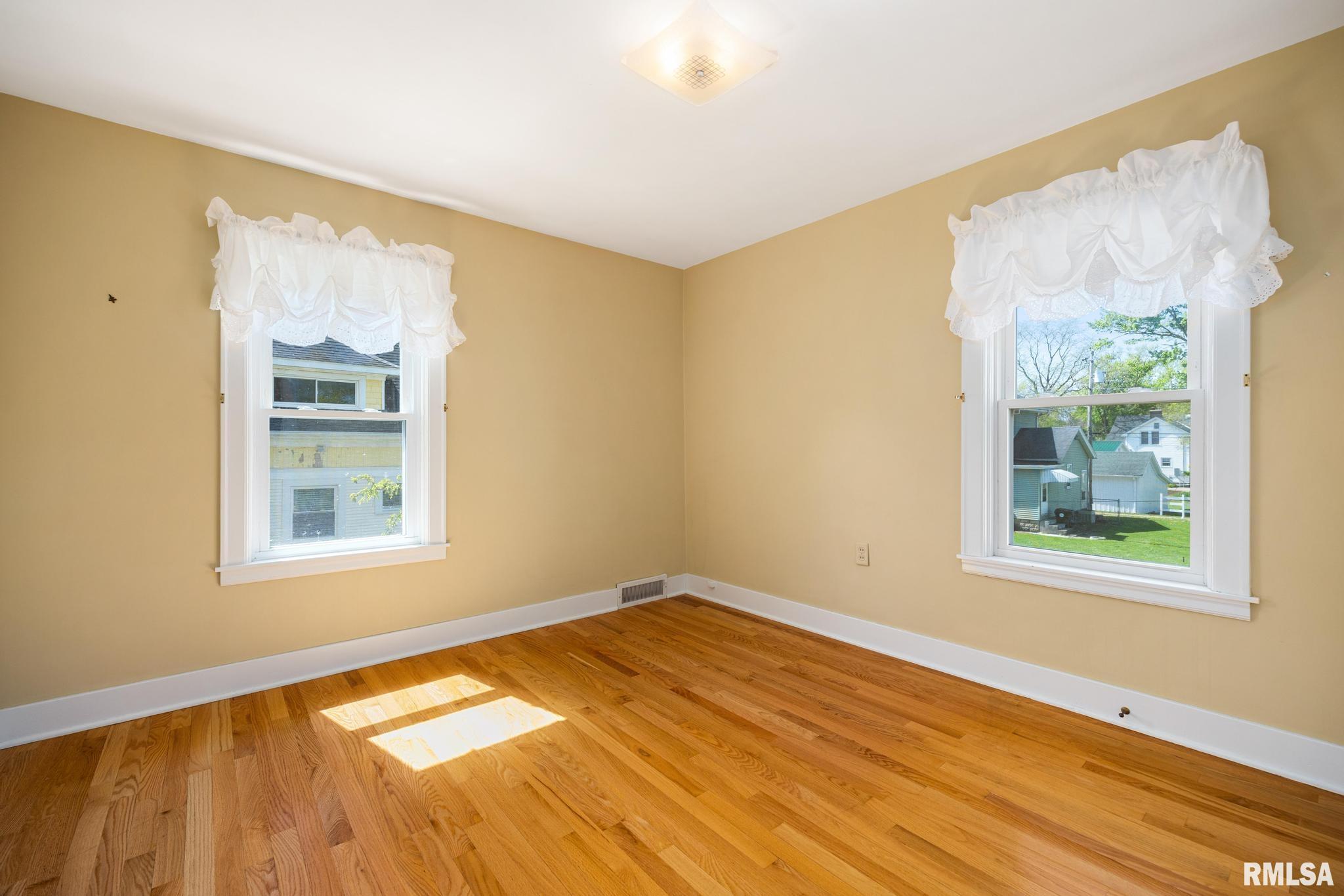 805 Edward Street Henry, IL 61537 - Photo 37 of 61