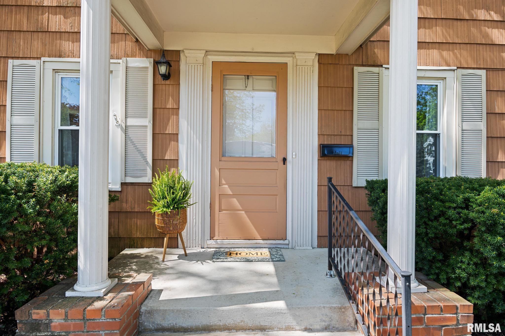 805 Edward Street Henry, IL 61537 - Photo 4 of 61