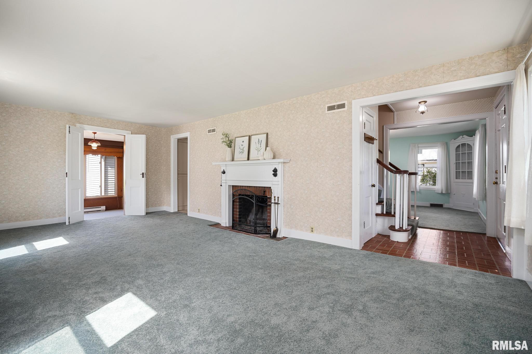 805 Edward Street Henry, IL 61537 - Photo 5 of 61