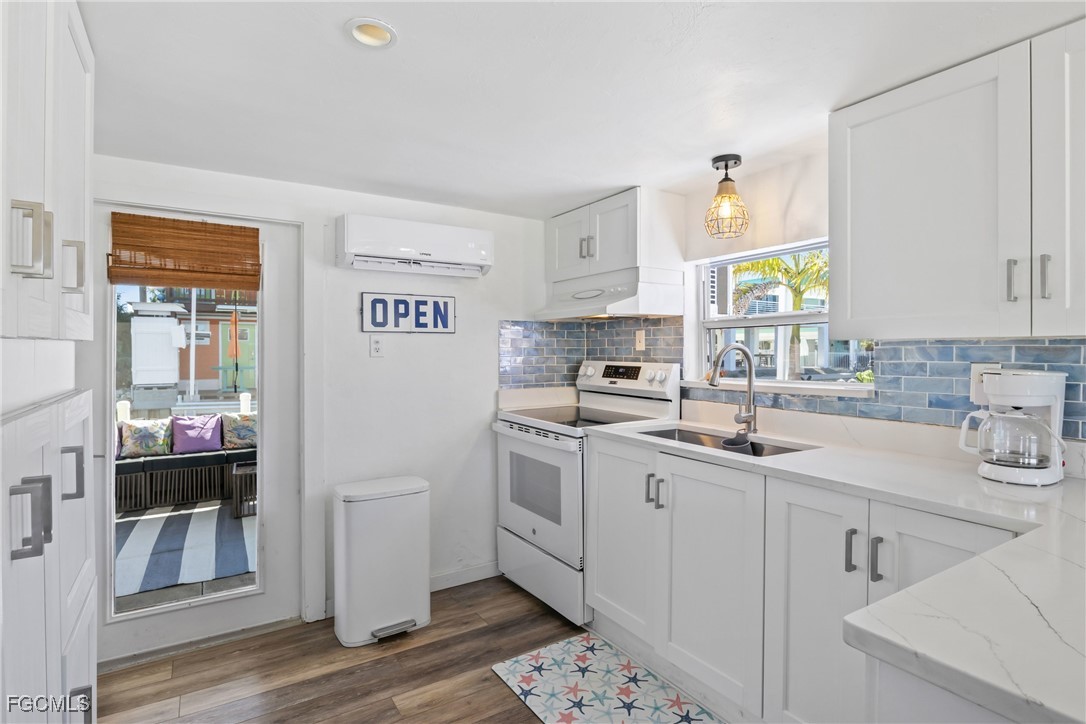 2649 Coco Plum Drive Matlacha, FL 33993 - Photo 12 of 27