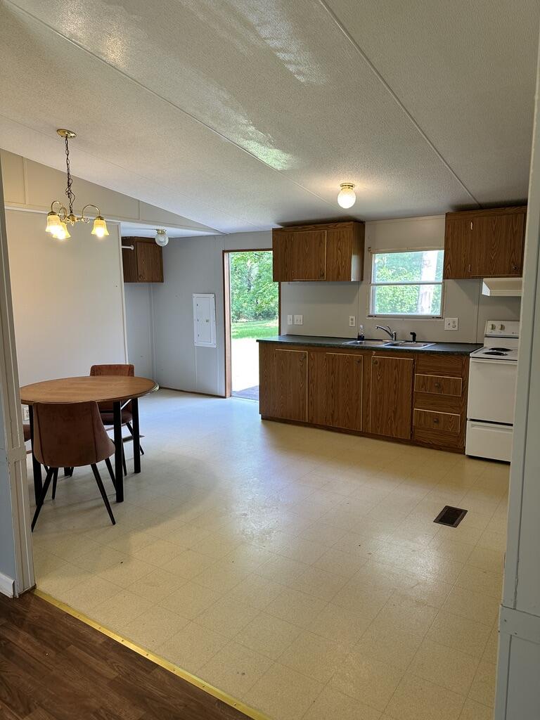 8438 County Line Road Adams Run, SC 29426 - Photo 2 of 50 468E403A-33B3-49A0-B9E2-F7CC4D988907_1_1