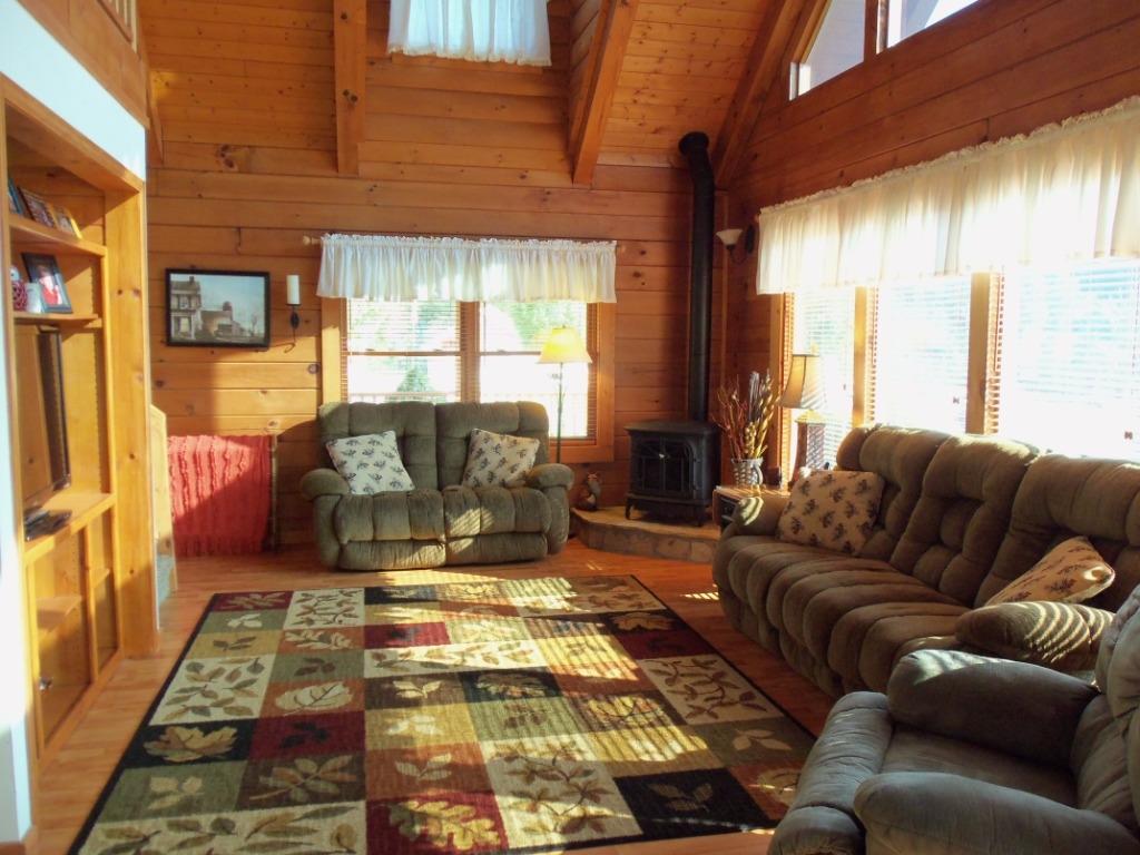 907 Zirkle Road Dandridge, TN 37725 - Photo 5 of 34 Great Room