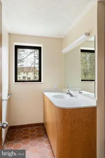 $1,800,000 | 390 South Bryn Mawr Avenue, Bryn Mawr, PA 19010