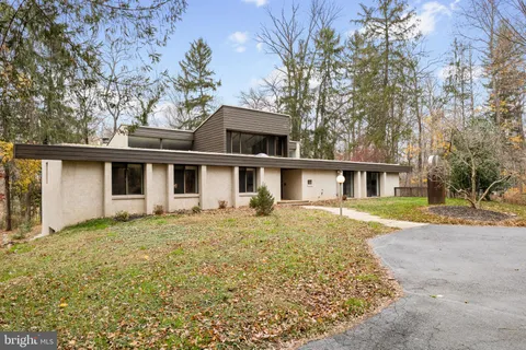 $1,800,000 | 390 South Bryn Mawr Avenue, Bryn Mawr, PA 19010