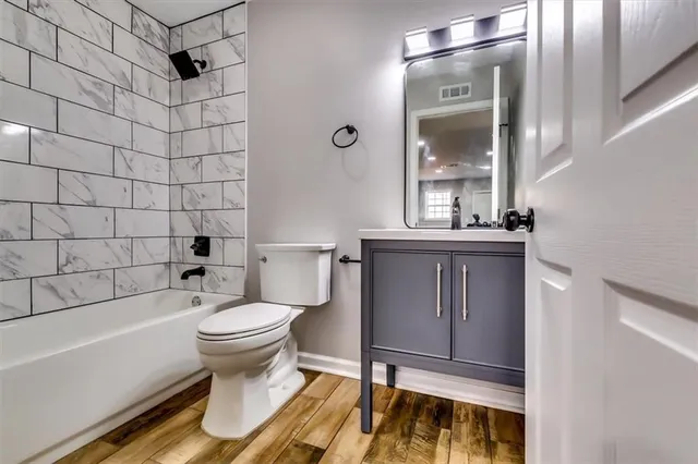 a view of wooden floor in a room