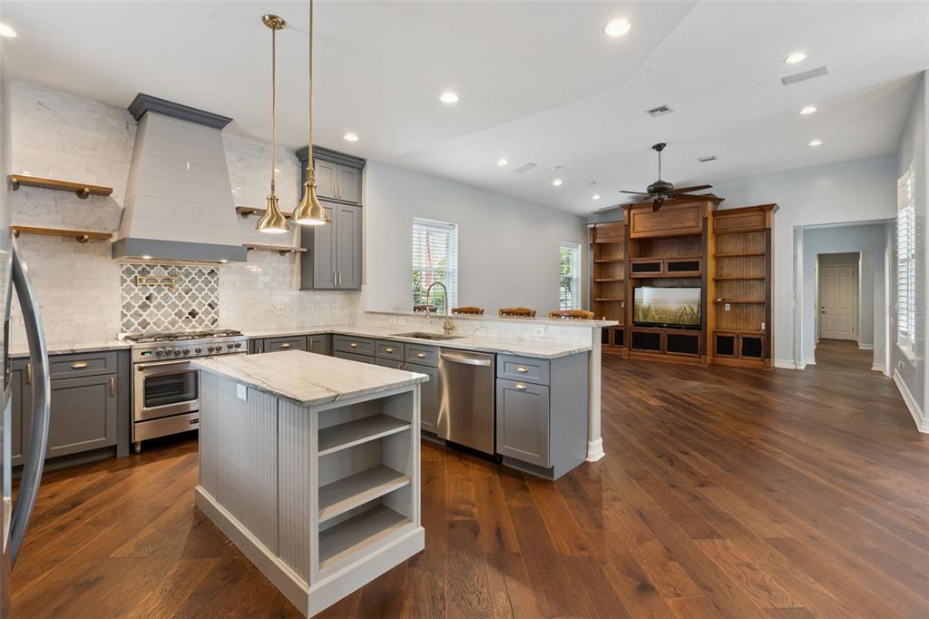 906 Spring Park Loop Celebration, FL 34747 - Photo 12 of 67 Gallery Image 12