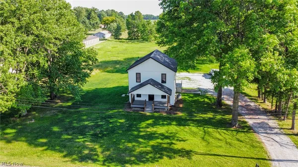 $1 | 7437 Lincoln Way East, Apple Creek, OH 44606