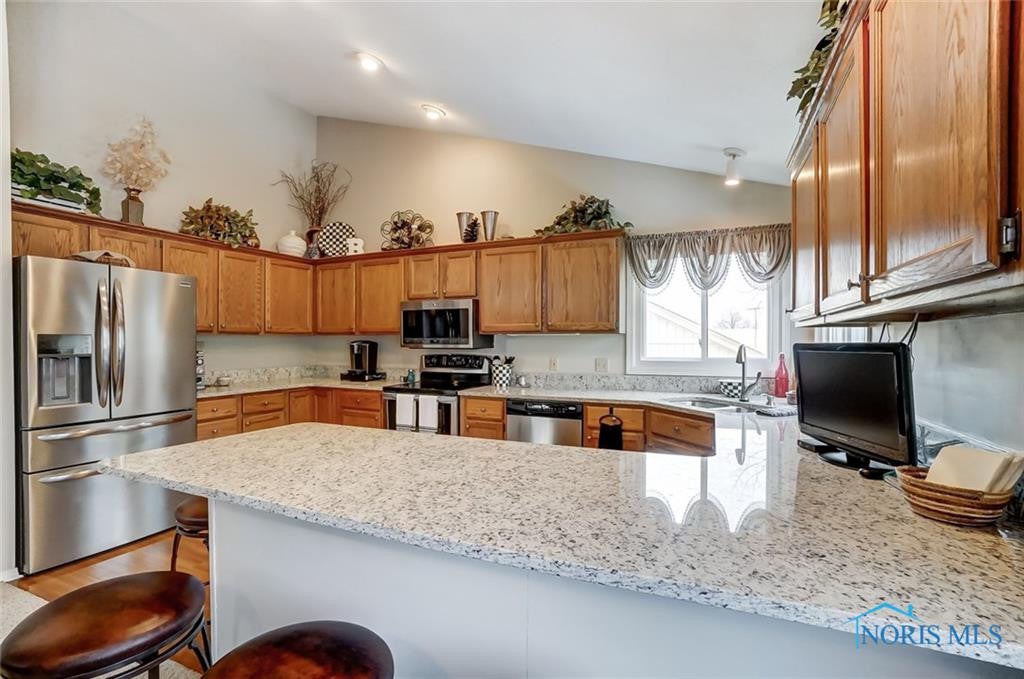 509 Thackeray Road Maumee, OH 43537 - Photo 17 of 36 Gallery Image 17
