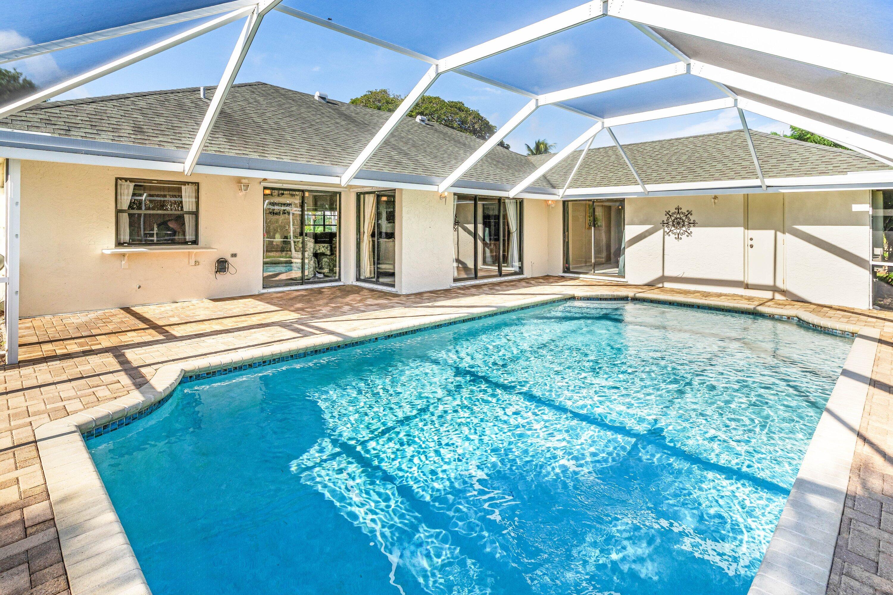 17294 Lake Park Road Boca Raton, FL 33487 - Photo 29 of 47 pool