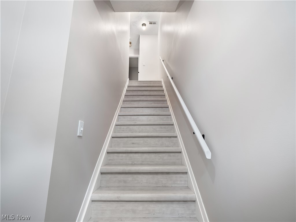 28300 Detroit Road, Unit D3 Westlake, OH 44145 - Photo 8 of 37 Stairway up tomain level