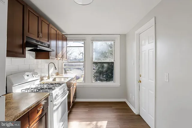 $1,550 | 212 Warren Street, Unit 6, Beverly, NJ 08010