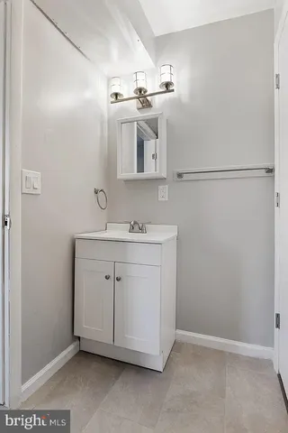 $1,550 | 212 Warren Street, Unit 6, Beverly, NJ 08010