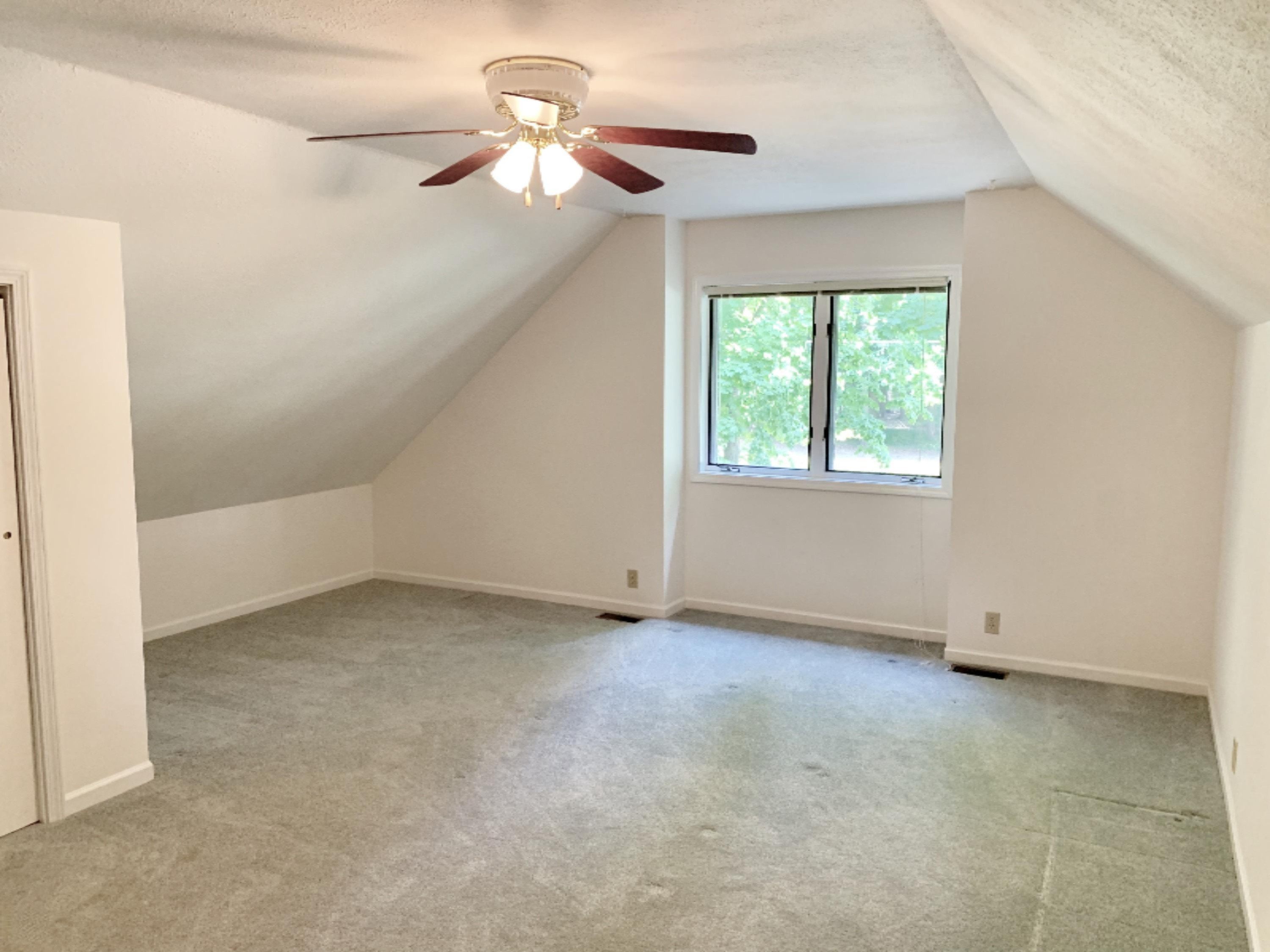 1192 Golf Road Benton Harbor, MI 49022 - Photo 42 of 76 IMG_8558