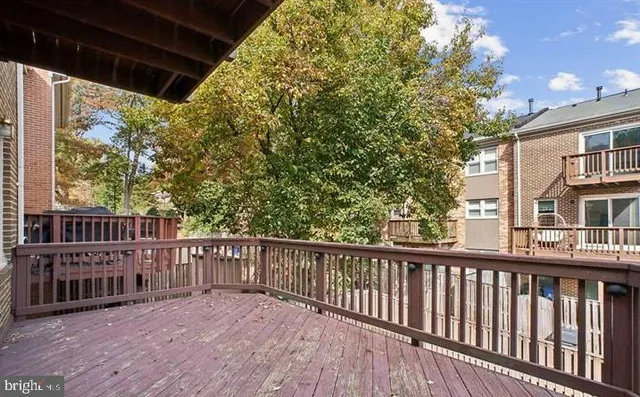 $3,300 | 5105 Overlook Park, Annandale, VA 22003