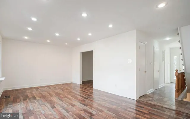 $3,300 | 5105 Overlook Park, Annandale, VA 22003