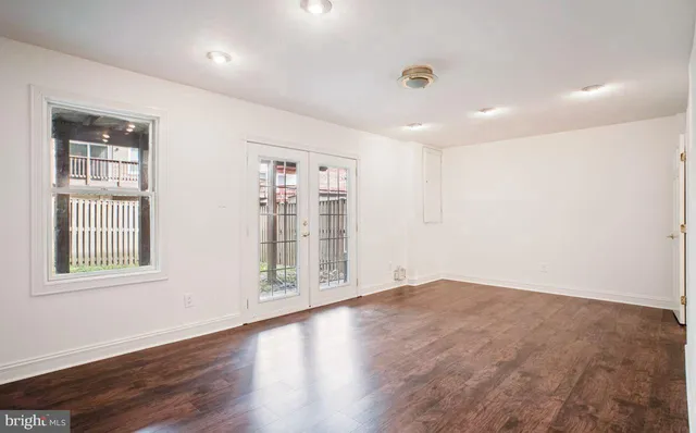 $3,300 | 5105 Overlook Park, Annandale, VA 22003