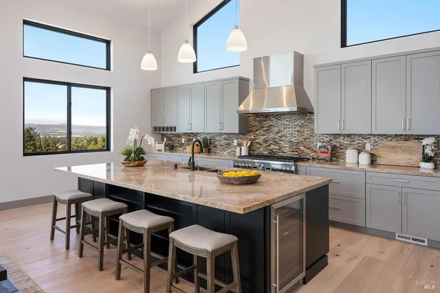 $2,985,000 | 5095 Knollwood Court, Santa Rosa, CA 95403