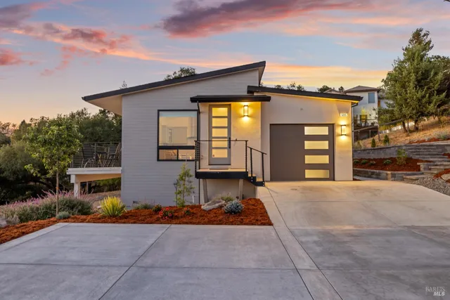 $2,985,000 | 5095 Knollwood Court, Santa Rosa, CA 95403