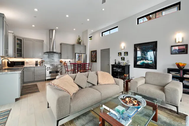 $2,985,000 | 5095 Knollwood Court, Santa Rosa, CA 95403