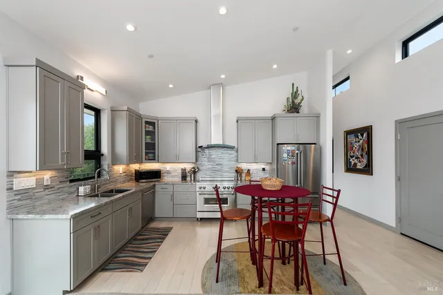 $2,985,000 | 5095 Knollwood Court, Santa Rosa, CA 95403