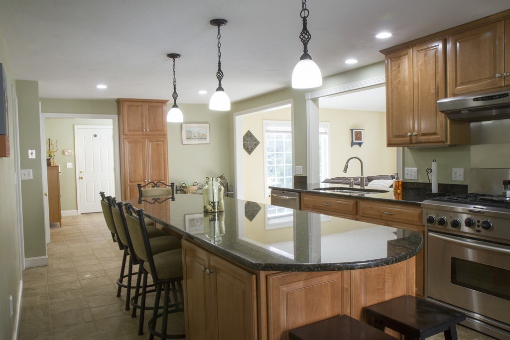 28 Fox Hill Road Shrewsbury, MA 01545 - Photo 14 of 26 Gallery Image 14