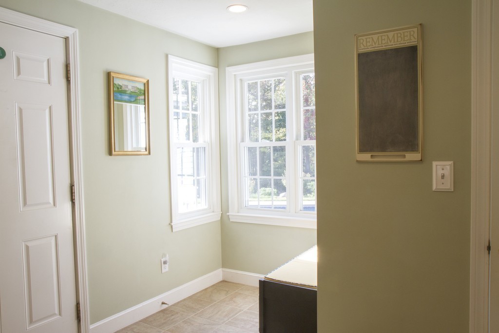 28 Fox Hill Road Shrewsbury, MA 01545 - Photo 10 of 26 Gallery Image 10